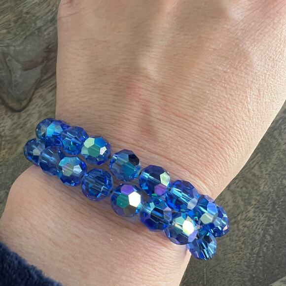 Iridescent Vibrant Peacock Blue Faceted Bead Wrap Bracelet - Picture 5 of 5